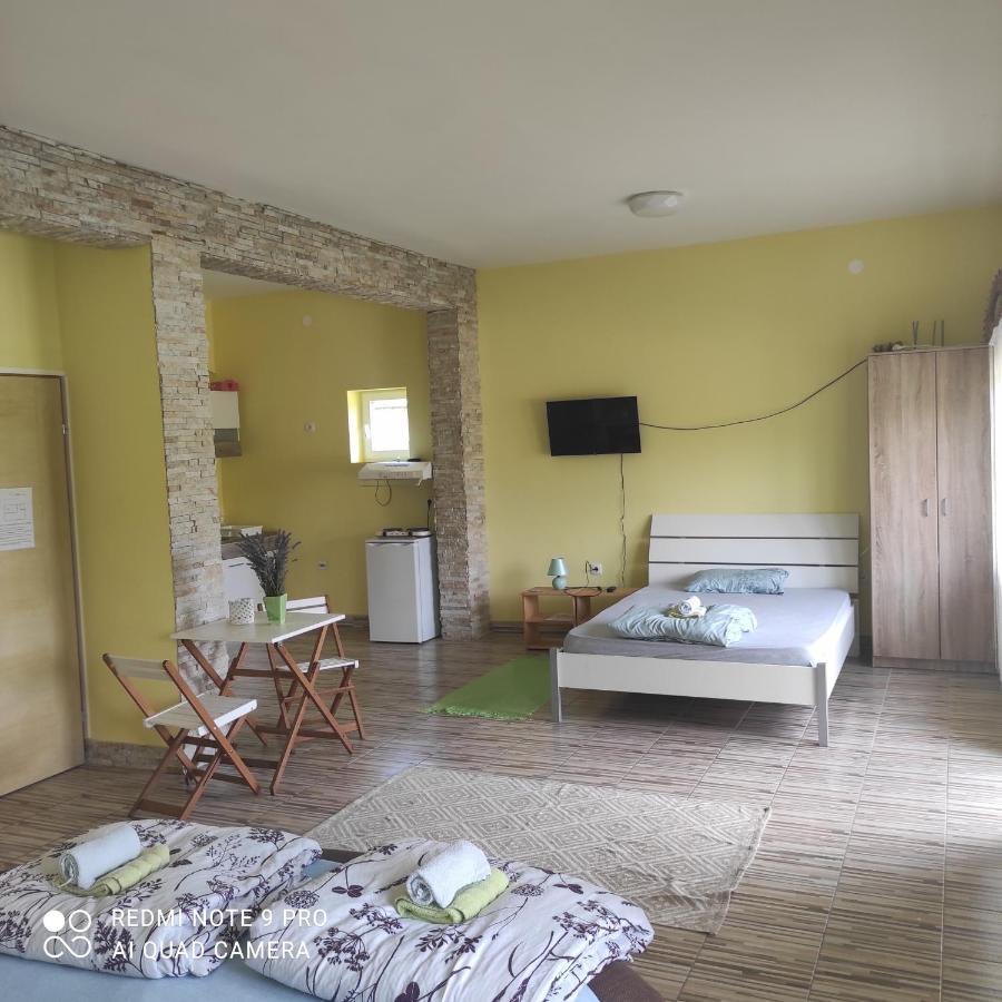 Appartamento Mirella33 Palić Esterno foto
